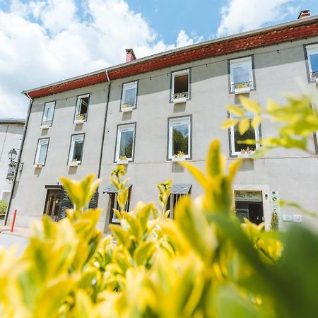 Eau Berges Hostel Val-de-Sos Ngoại thất bức ảnh