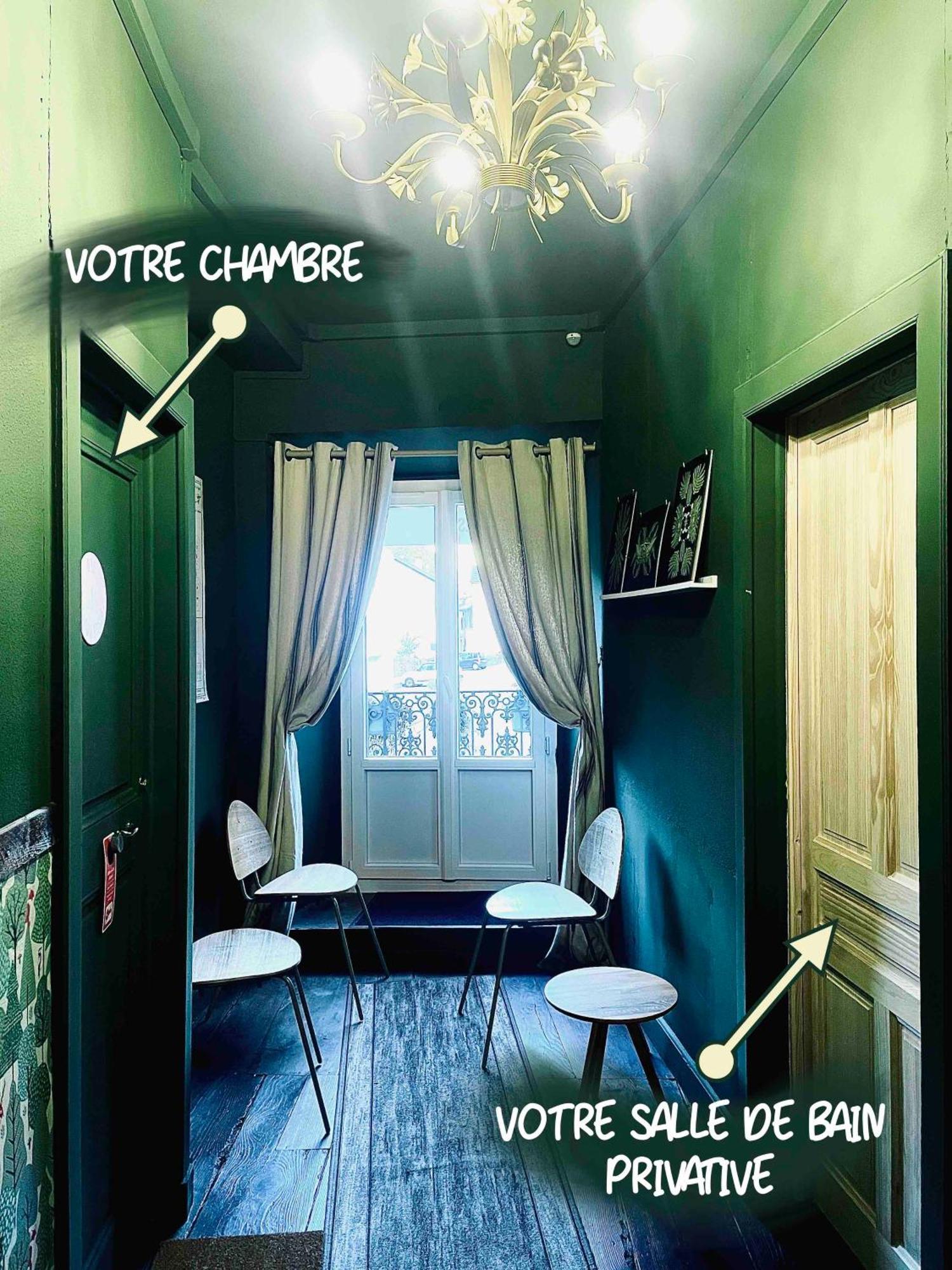 Eau Berges Hostel Val-de-Sos Ngoại thất bức ảnh