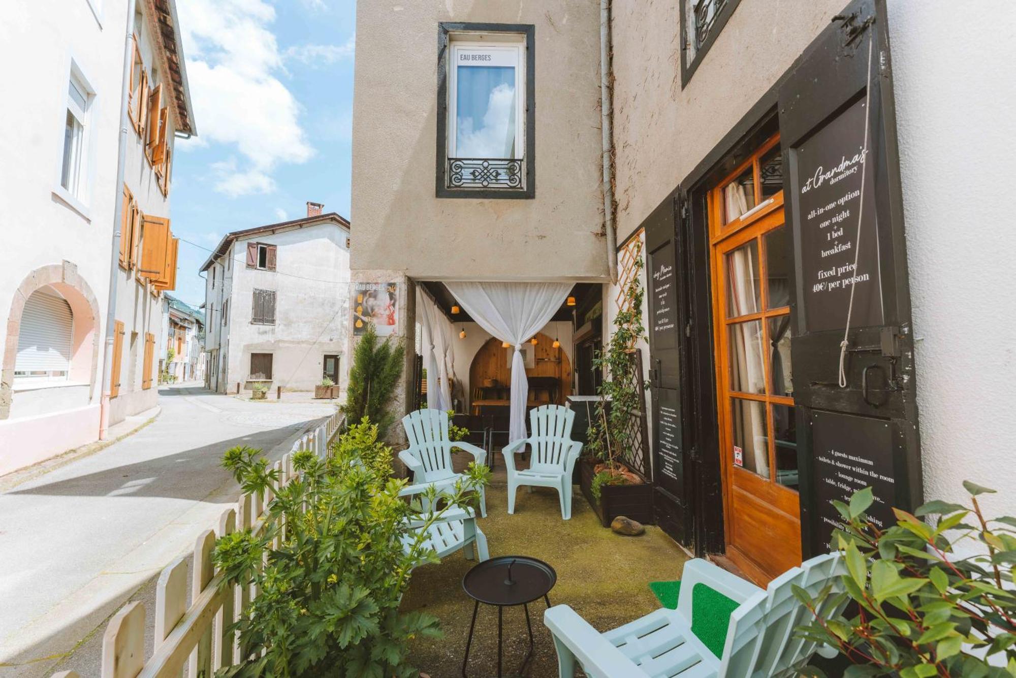 Eau Berges Hostel Val-de-Sos Ngoại thất bức ảnh