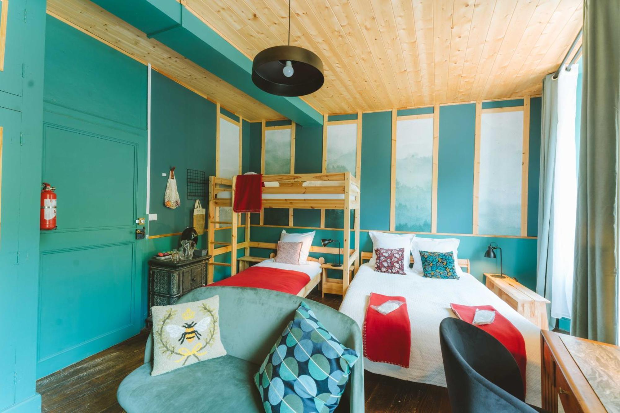 Eau Berges Hostel Val-de-Sos Ngoại thất bức ảnh